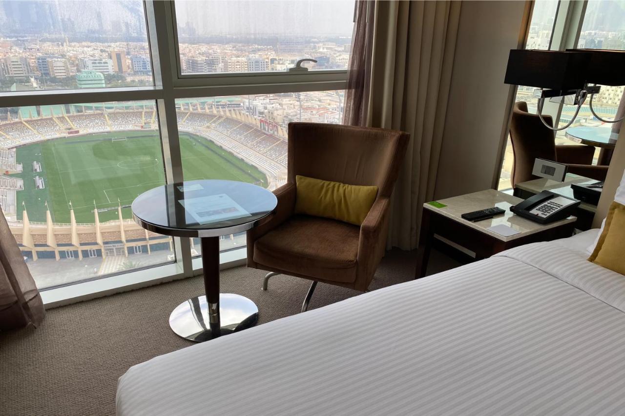 Hotel Centro Al Manhal By Rotana 3*
