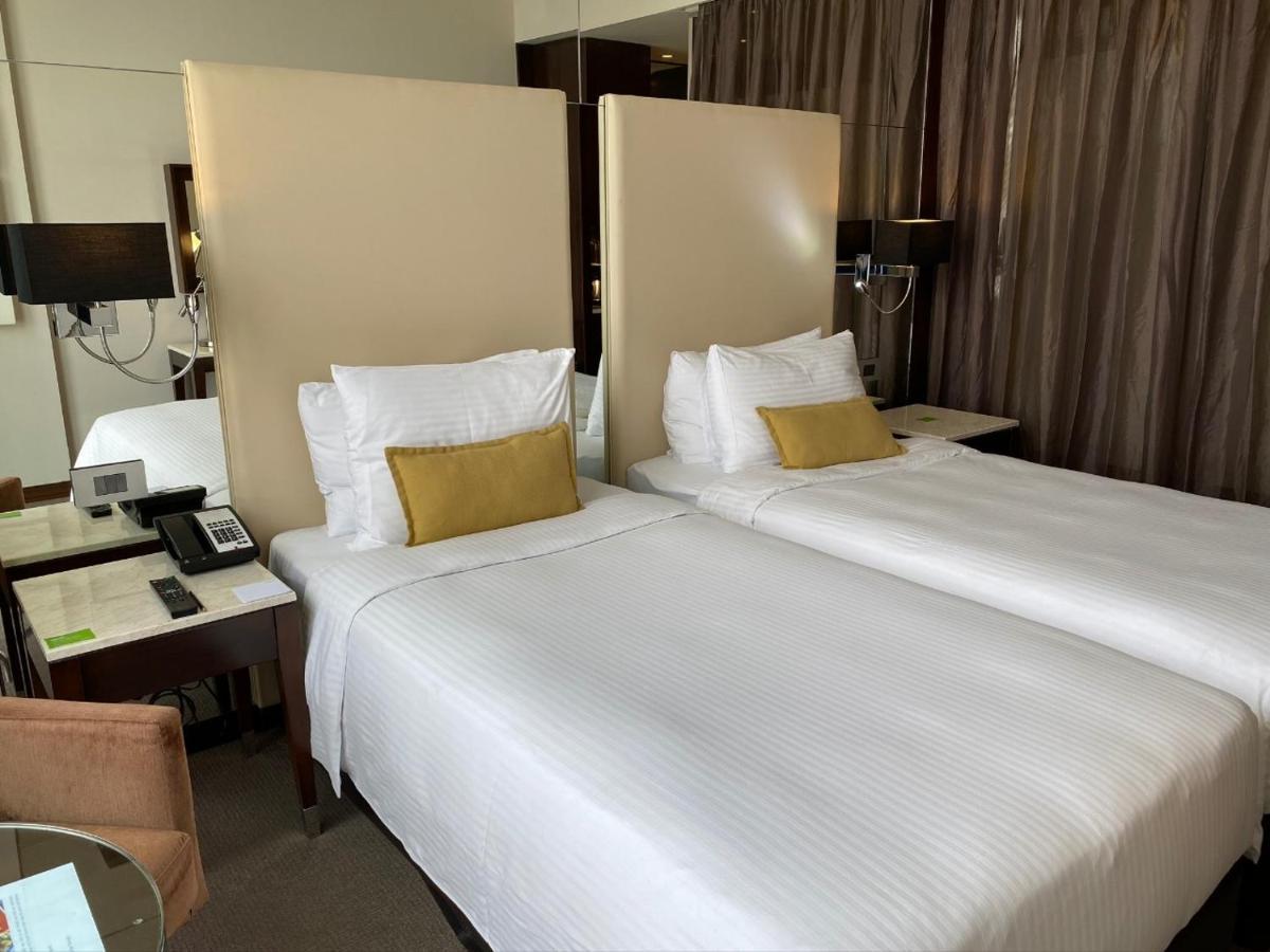 Centro Al Manhal By Rotana Hotel 3*