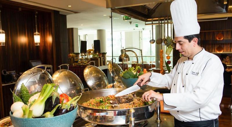 Hotel Centro Al Manhal By Rotana