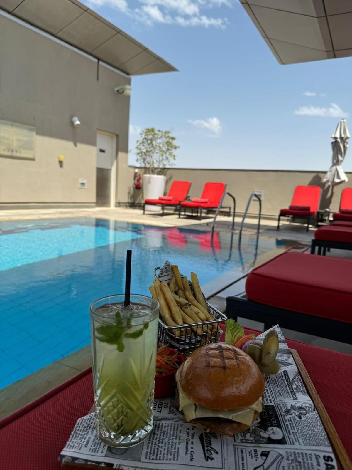 Centro Al Manhal By Rotana